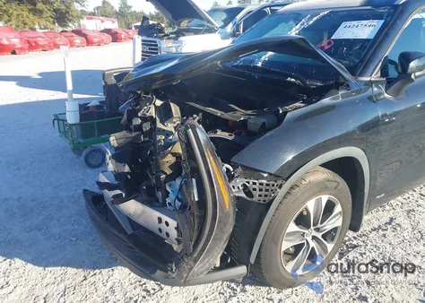 2022 Toyota Highlander Hybrid Xle z USA, uszkodzony, nr VIN 5TDGBRCH3NS548853